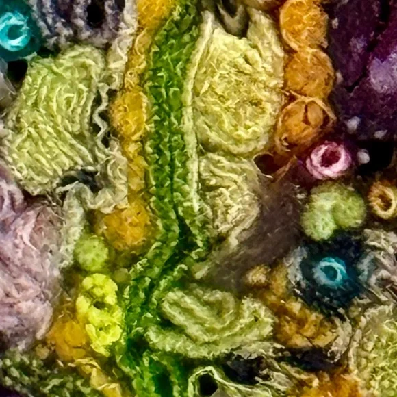 Artisan 14K Gold Handmade Fiber Art Signed Heart Pendant Necklace & Earrings - Picture 4 of 8